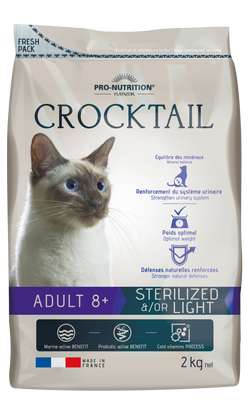 CROCKTAIL ADULT 8+ STERILIZED &/OR LIGHT для дорослих стерилізованих котів віком старше 8 років. Підходить для котів зі схильністю до надмірної ваги 2 кг 700115C4 фото